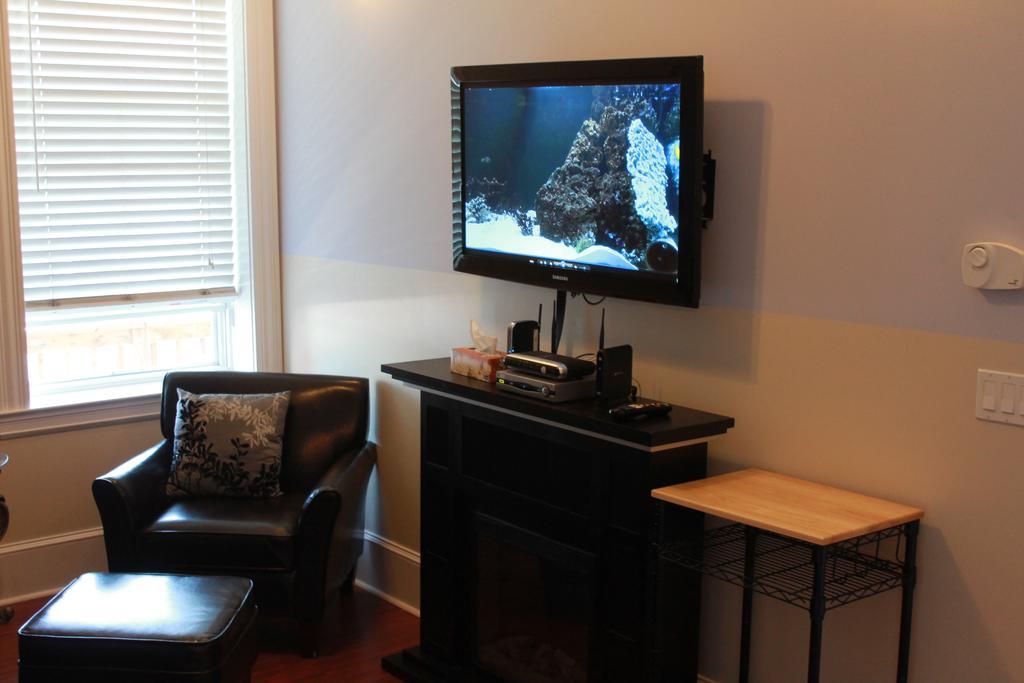 Work Play Suites Union 프레더릭턴 객실 사진